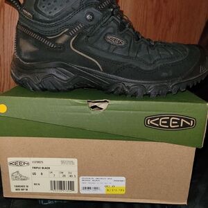 KEEN Men's Triple Black Targhee Boots